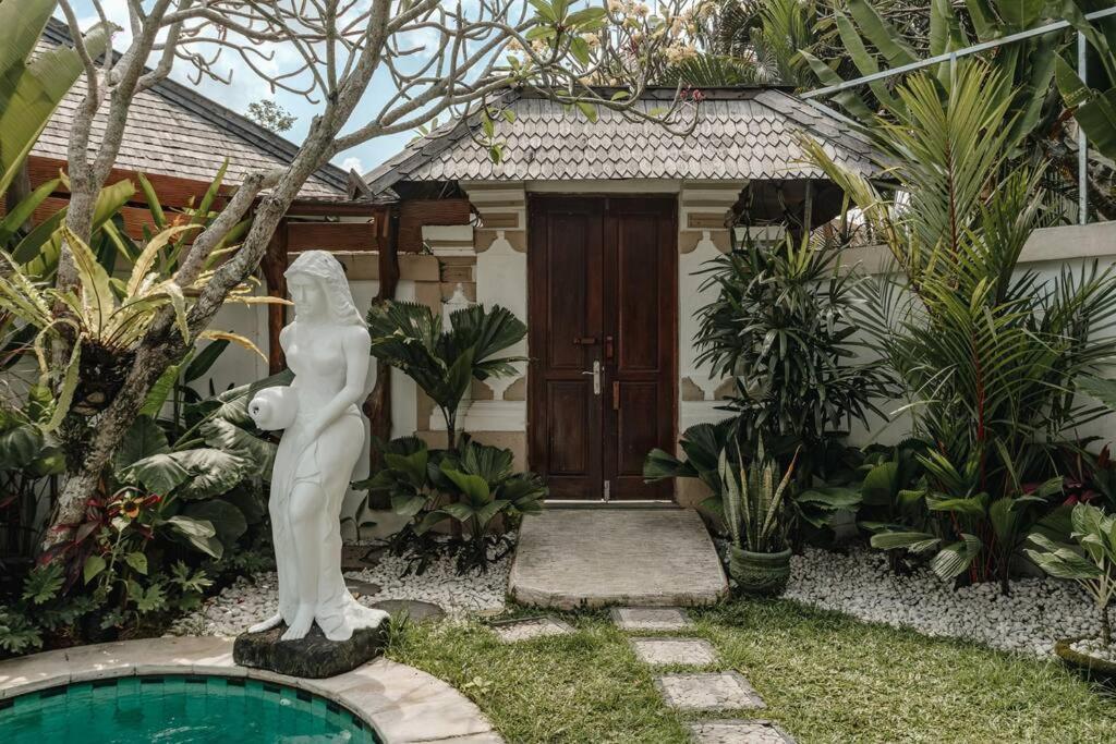 Villa Nelayan Sands *